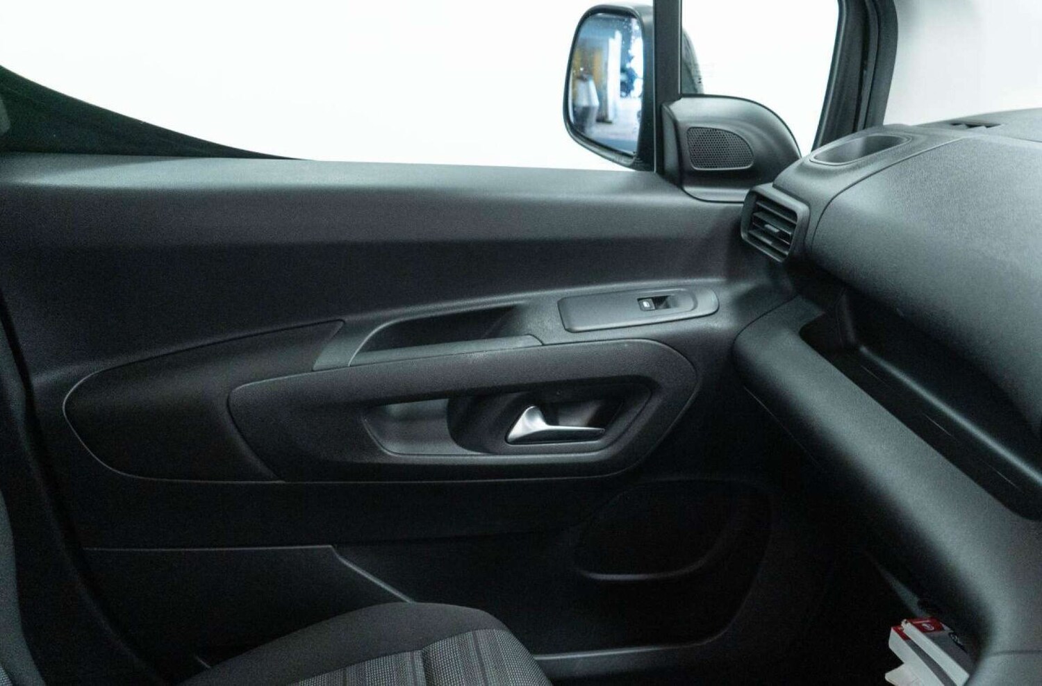 Used Vauxhall Combo Life 2021 for sale - 77930747: Photo 32