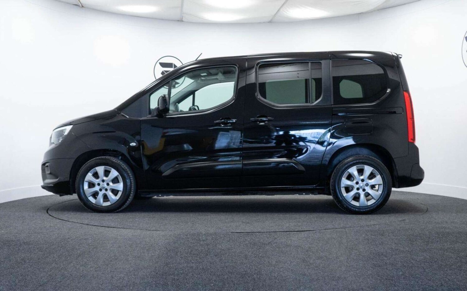 Used Vauxhall Combo Life 2021 for sale - 77930747: Photo 4