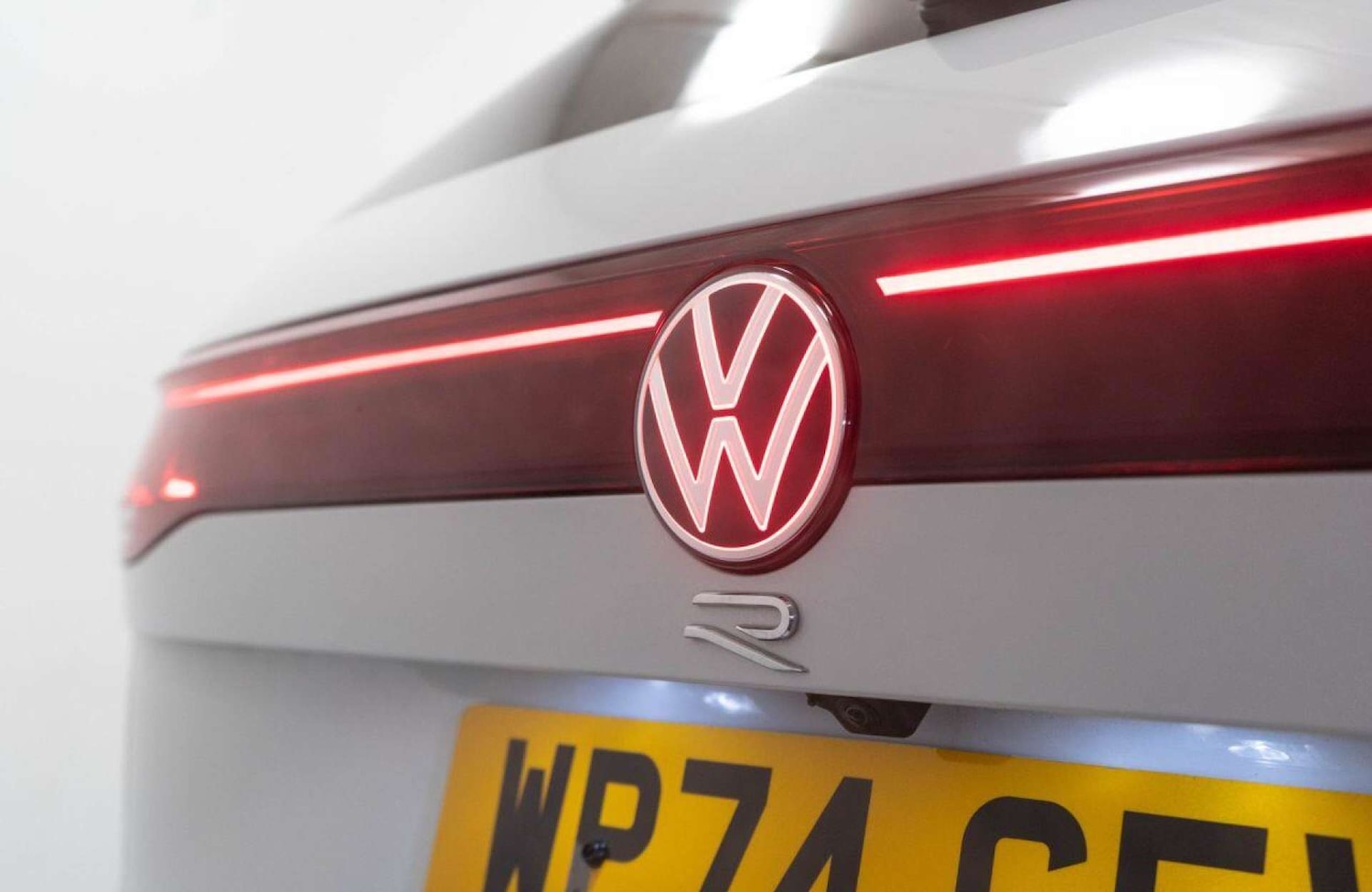 Used Volkswagen Touareg 2024 for sale - 77930719: Photo 23