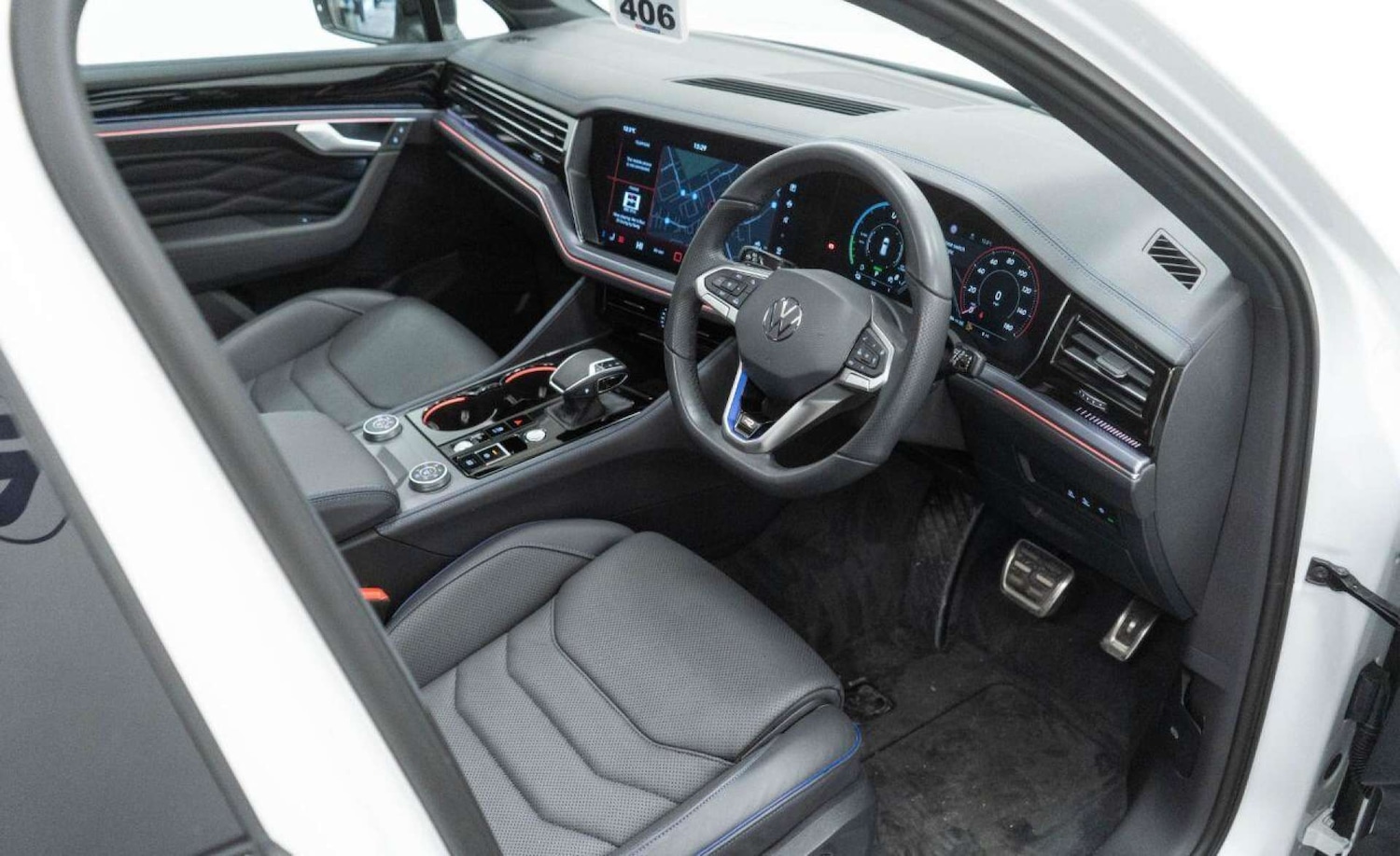 Used Volkswagen Touareg 2024 for sale - 77930719: Photo 29