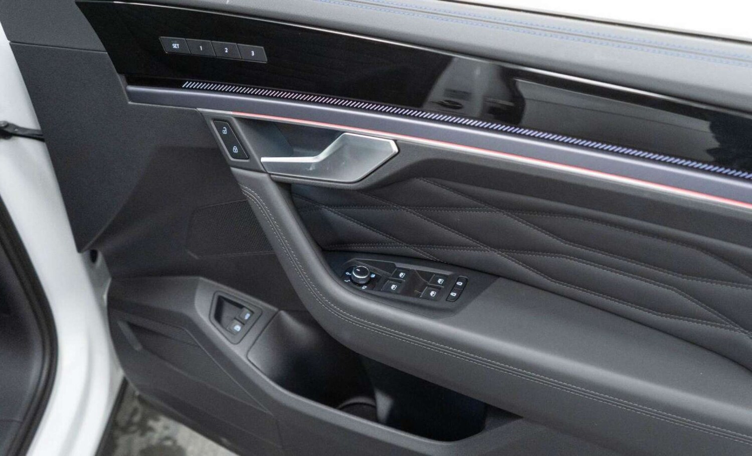 Used Volkswagen Touareg 2024 for sale - 77930719: Photo 33