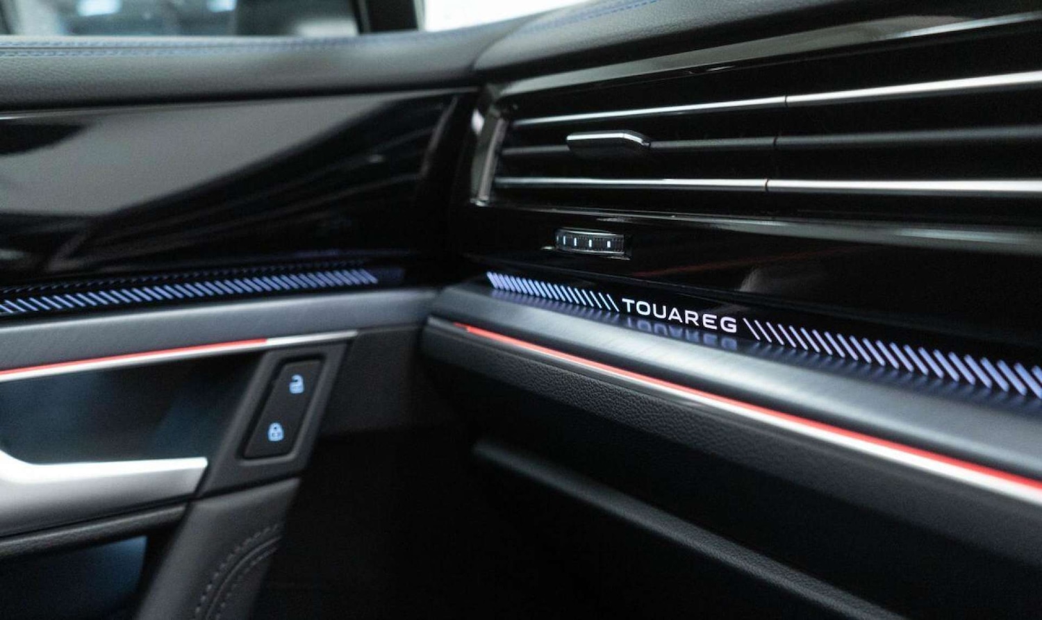 Used Volkswagen Touareg 2024 for sale - 77930719: Photo 43