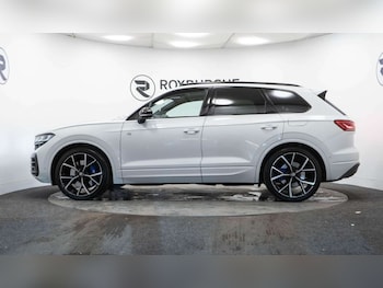 Used Volkswagen Touareg 2024 for sale - 77930719: Photo