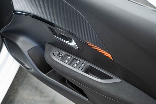 Used Peugeot 208 2023 for sale - 75347359: Photo 22