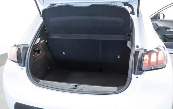 Used Peugeot 208 2023 for sale - 75347359: Photo 33
