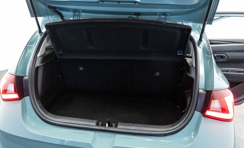 Used Hyundai i20 2022 for sale - 76973130: Photo 35