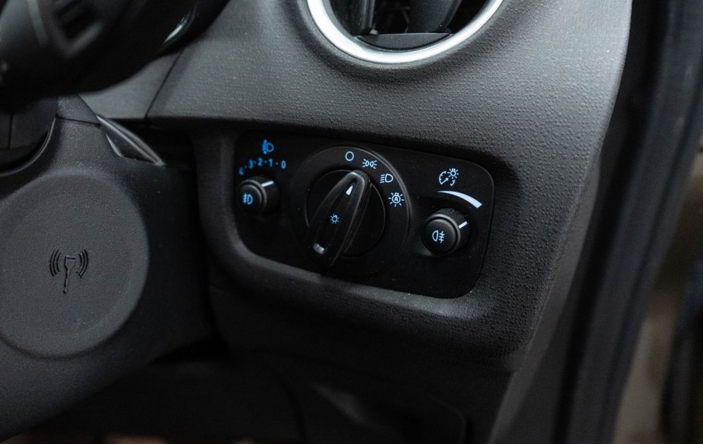 Used Ford Fiesta 2013 for sale - 77608697: Photo 25