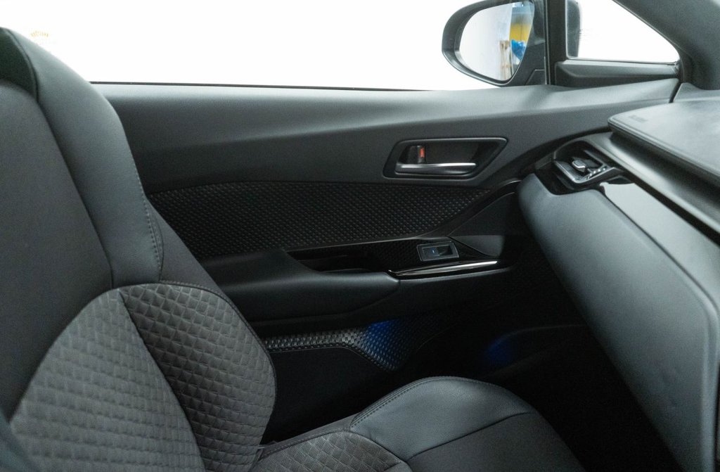 Used Toyota C-HR 2022 for sale - 76883398: Photo 26