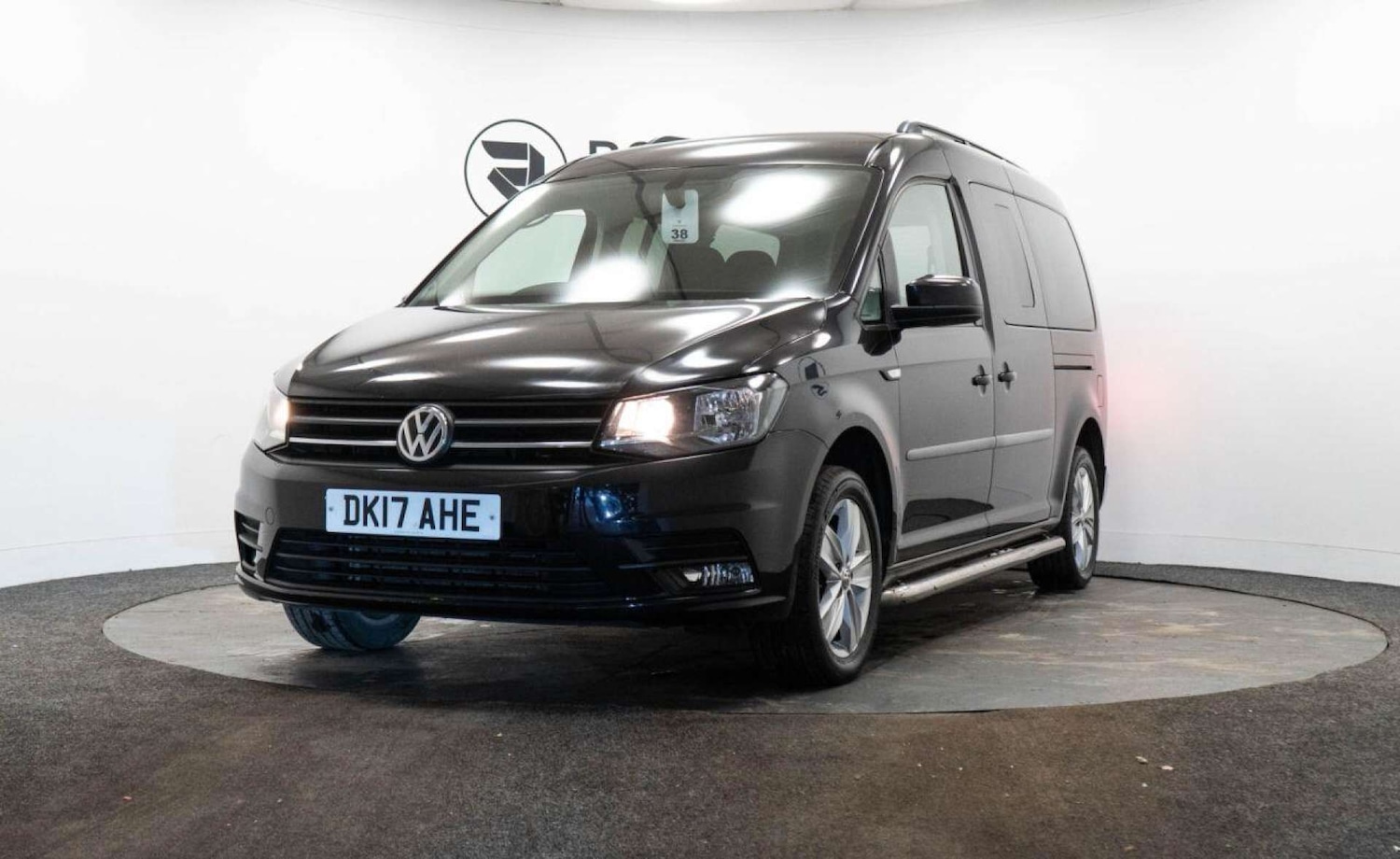 Used Volkswagen Caddy Maxi Life 2017 for sale - 77930924: Photo 3