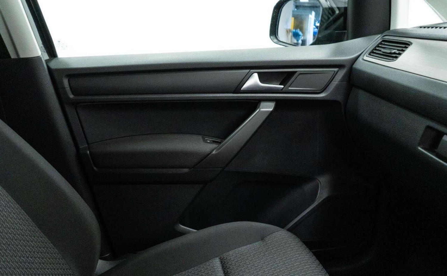 Used Volkswagen Caddy Maxi Life 2017 for sale - 77930924: Photo 33