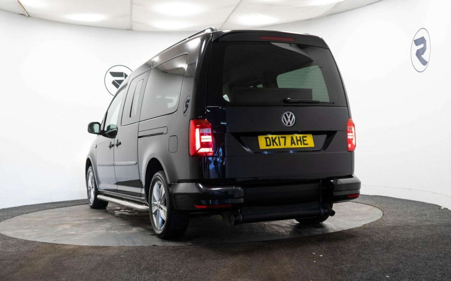Used Volkswagen Caddy Maxi Life 2017 for sale - 77930924: Photo 5