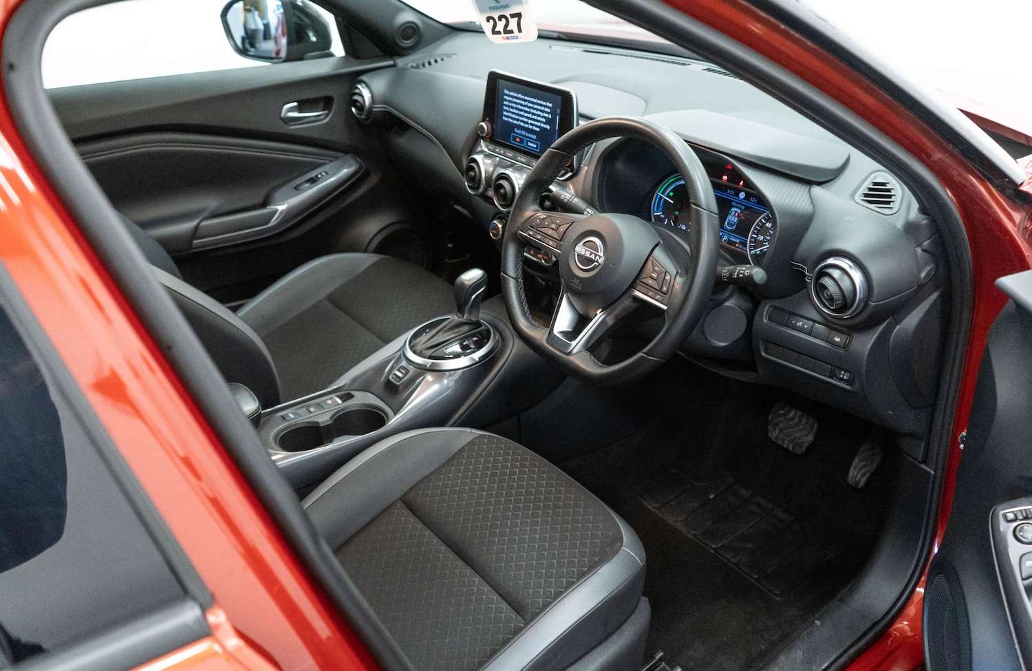 Used Nissan Juke 2023 for sale - 78098869: Photo 22