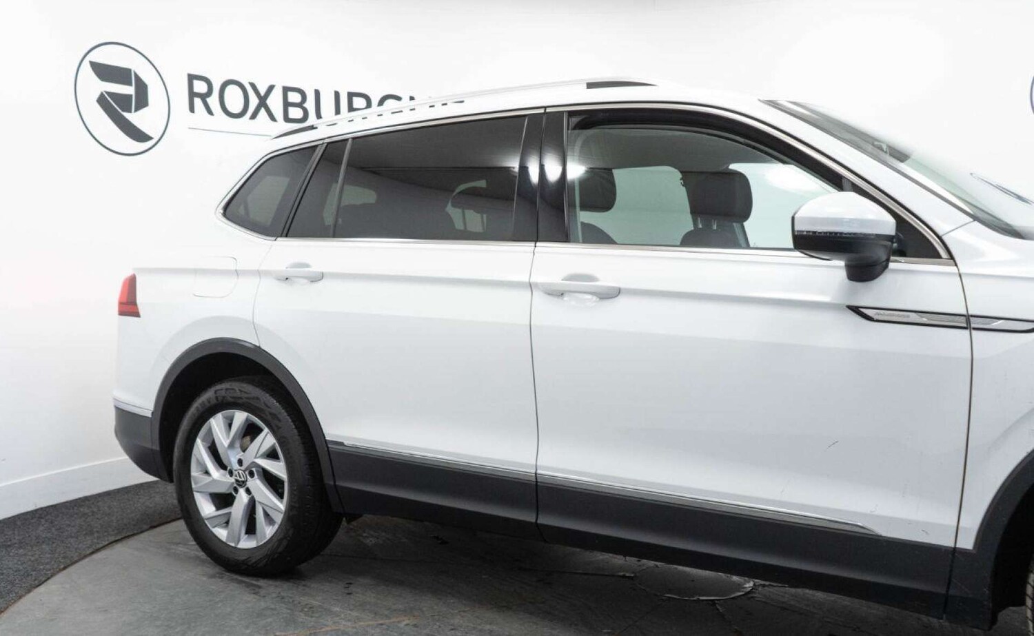 Used Volkswagen Tiguan Allspace 2023 for sale - 77930755: Photo 11