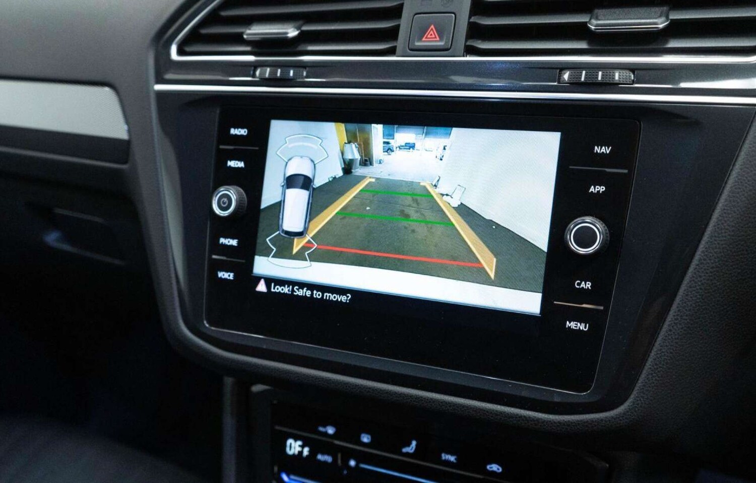 Used Volkswagen Tiguan Allspace 2023 for sale - 77930755: Photo 25