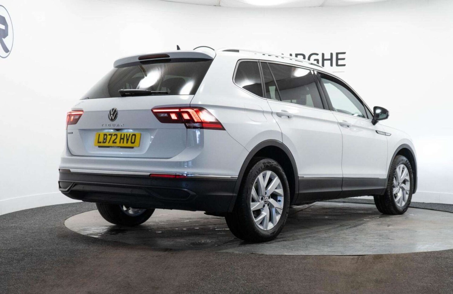 Used Volkswagen Tiguan Allspace 2023 for sale - 77930755: Photo 7
