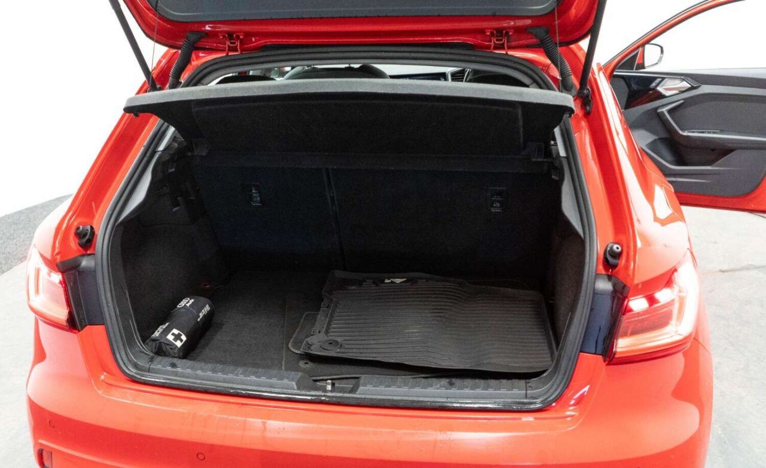 Used Audi A1 2023 for sale - 77930653: Photo 33