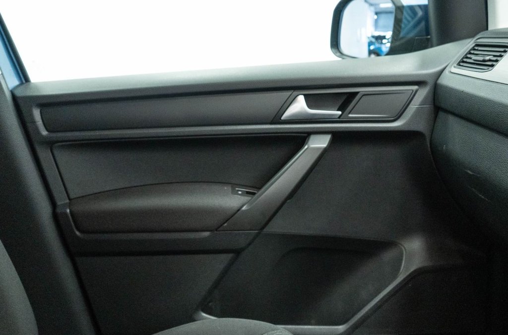 Used Volkswagen Caddy Maxi Life 2018 for sale - 76768030: Photo 31