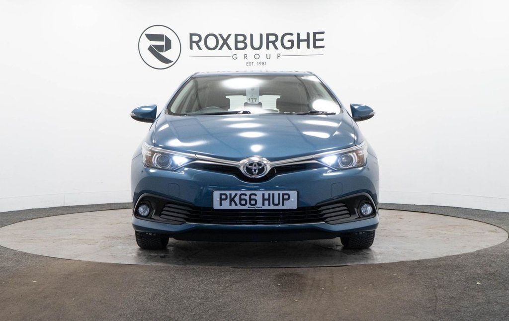 Used Toyota Auris 2016 for sale - 76361657: Photo 2