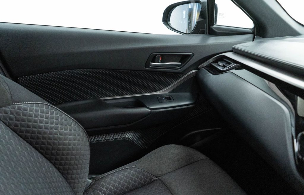 Used Toyota C-HR 2022 for sale - 76361560: Photo 29