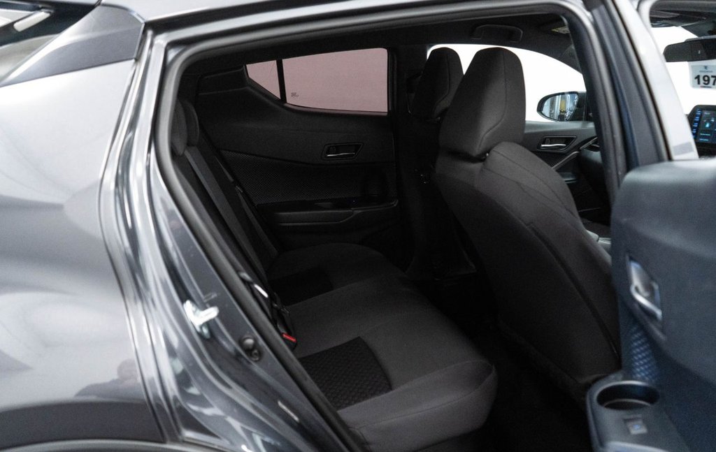 Used Toyota C-HR 2022 for sale - 76361560: Photo 31