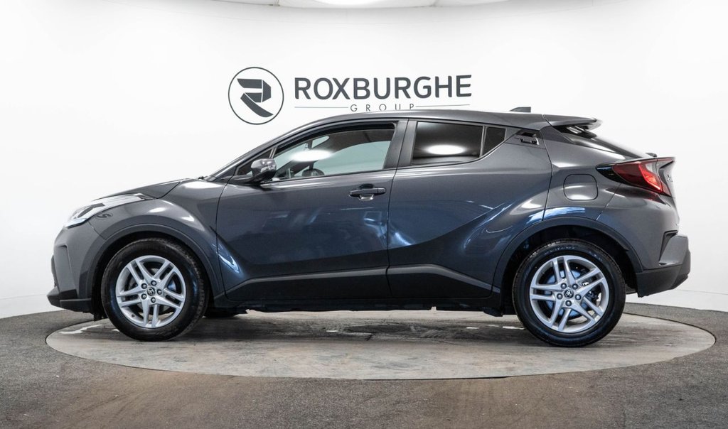 Used Toyota C-HR 2022 for sale - 76361560: Photo 4