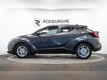 Used Toyota C-HR 2022 for sale - 76361560: Photo