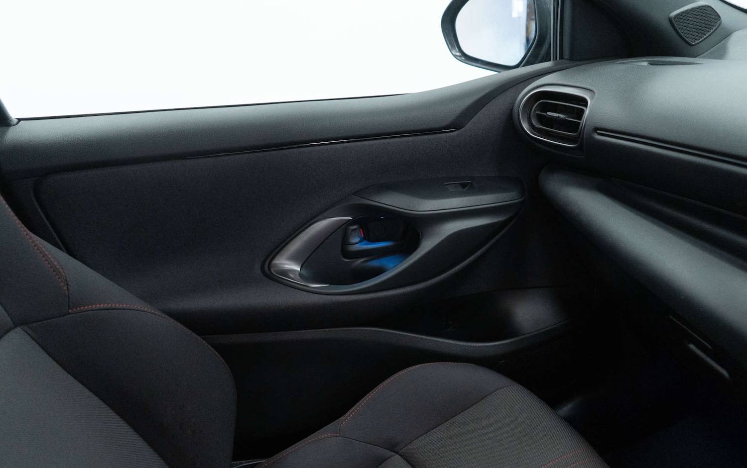 Used Toyota Yaris 2023 for sale - 77950449: Photo 33