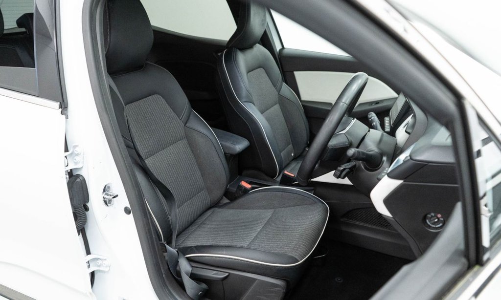 Used Renault Clio 2022 for sale - 77897534: Photo 21