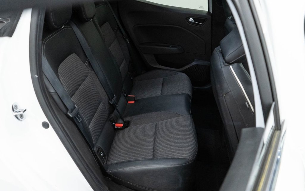 Used Renault Clio 2022 for sale - 77897534: Photo 32