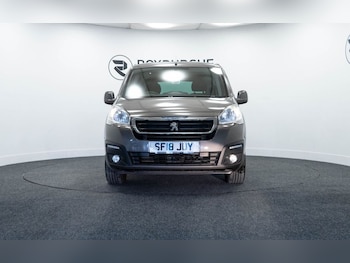 Used Peugeot Partner Tepee 2018 for sale - 77666814: Photo