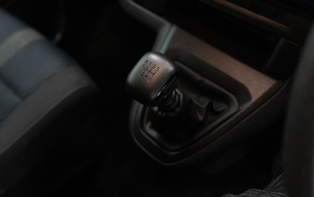 Used Peugeot Traveller 2017 for sale - 76395895: Photo 25