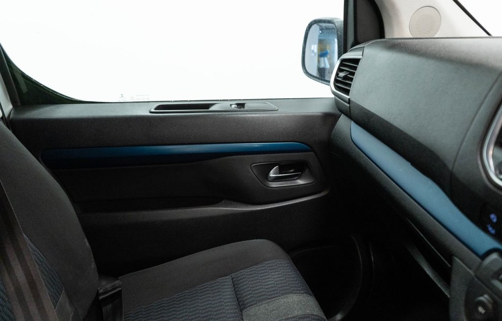 Used Peugeot Traveller 2017 for sale - 76395895: Photo 26