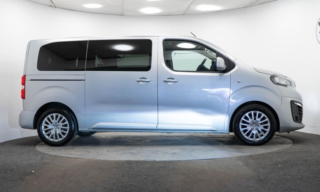 Used Peugeot Traveller 2017 for sale - 76395895: Photo 9