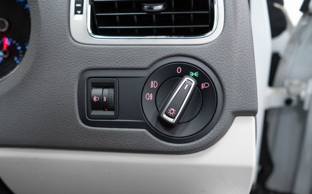 Used Volkswagen Polo 2016 for sale - 77007073: Photo 24