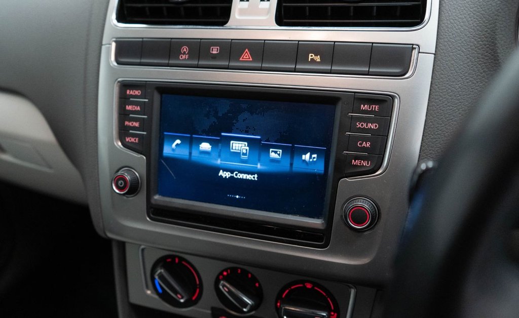 Used Volkswagen Polo 2016 for sale - 77007073: Photo 27