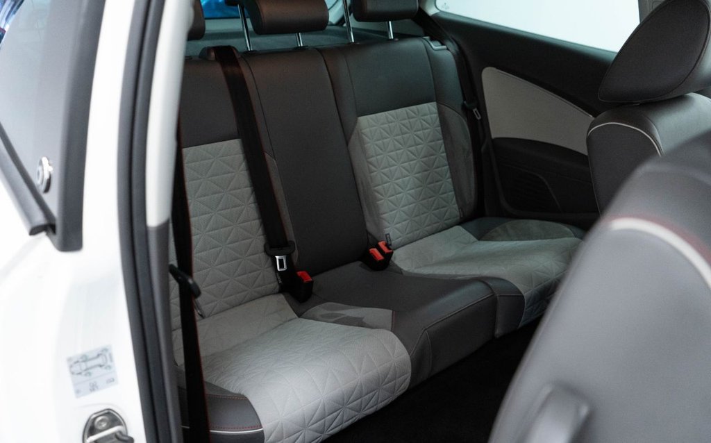 Used Volkswagen Polo 2016 for sale - 77007073: Photo 33