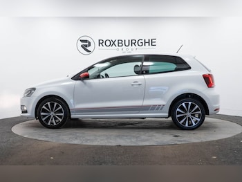 Used Volkswagen Polo 2016 for sale - 77007073: Photo