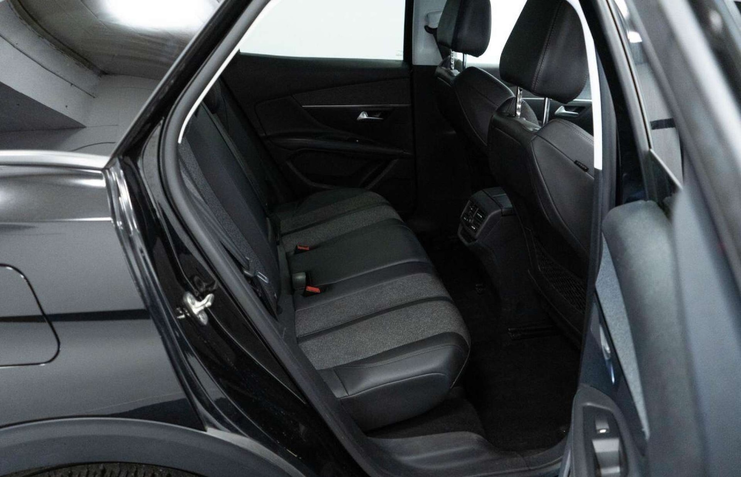 Used Peugeot 3008 2020 for sale - 77930814: Photo 29