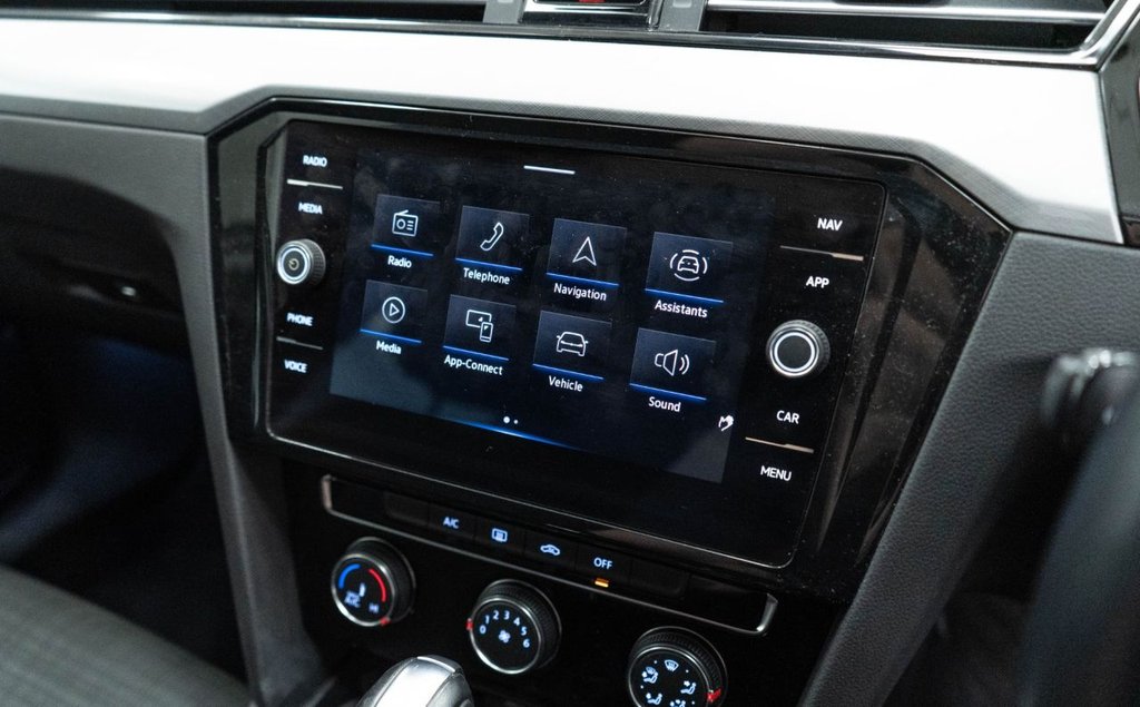 Used Volkswagen Passat 2020 for sale - 76973157: Photo 26