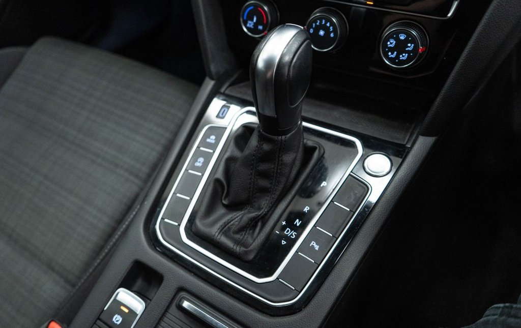 Used Volkswagen Passat 2020 for sale - 76973157: Photo 29