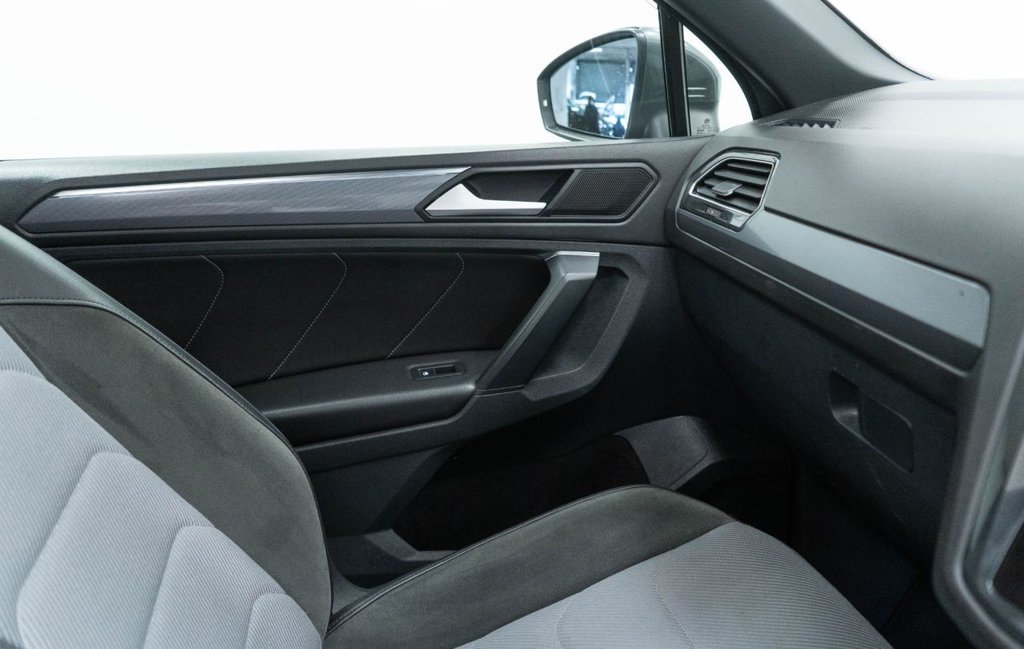 Used Volkswagen Tiguan 2020 for sale - 76582044: Photo 31