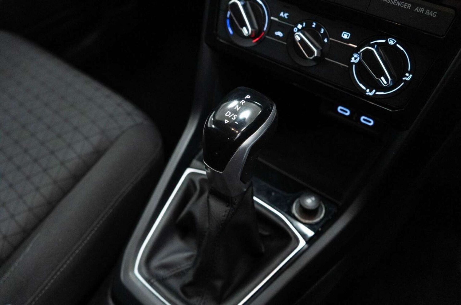 Used Volkswagen T-Cross 2022 for sale - 77930939: Photo 29