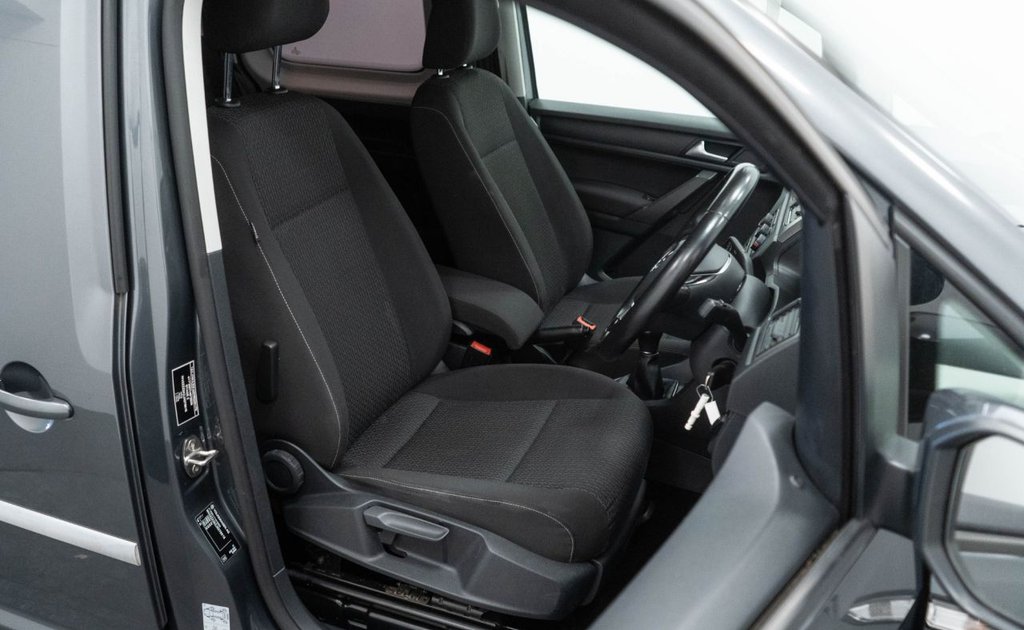 Used Volkswagen Caddy Maxi 2018 for sale - 76345259: Photo 21