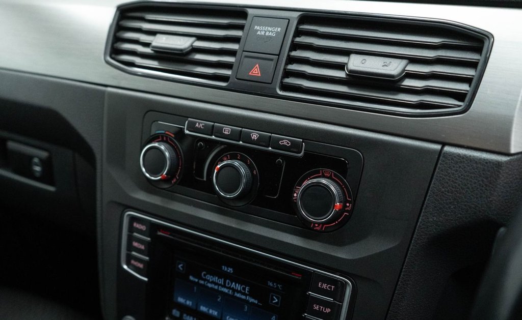 Used Volkswagen Caddy Maxi 2018 for sale - 76345259: Photo 26