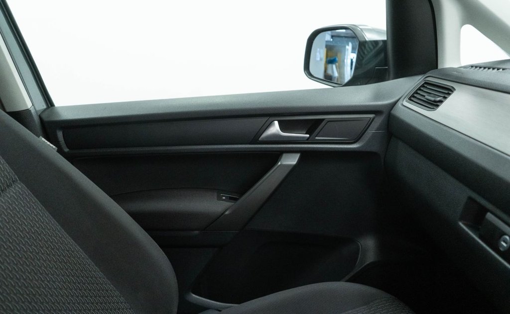 Used Volkswagen Caddy Maxi 2018 for sale - 76345259: Photo 28