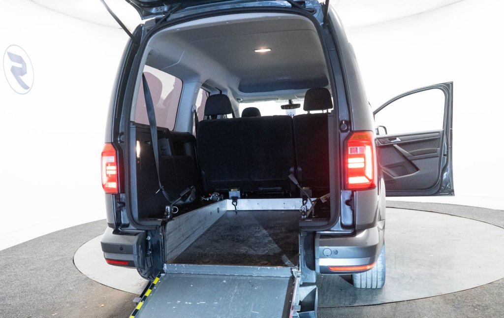 Used Volkswagen Caddy Maxi 2018 for sale - 76345259: Photo 30