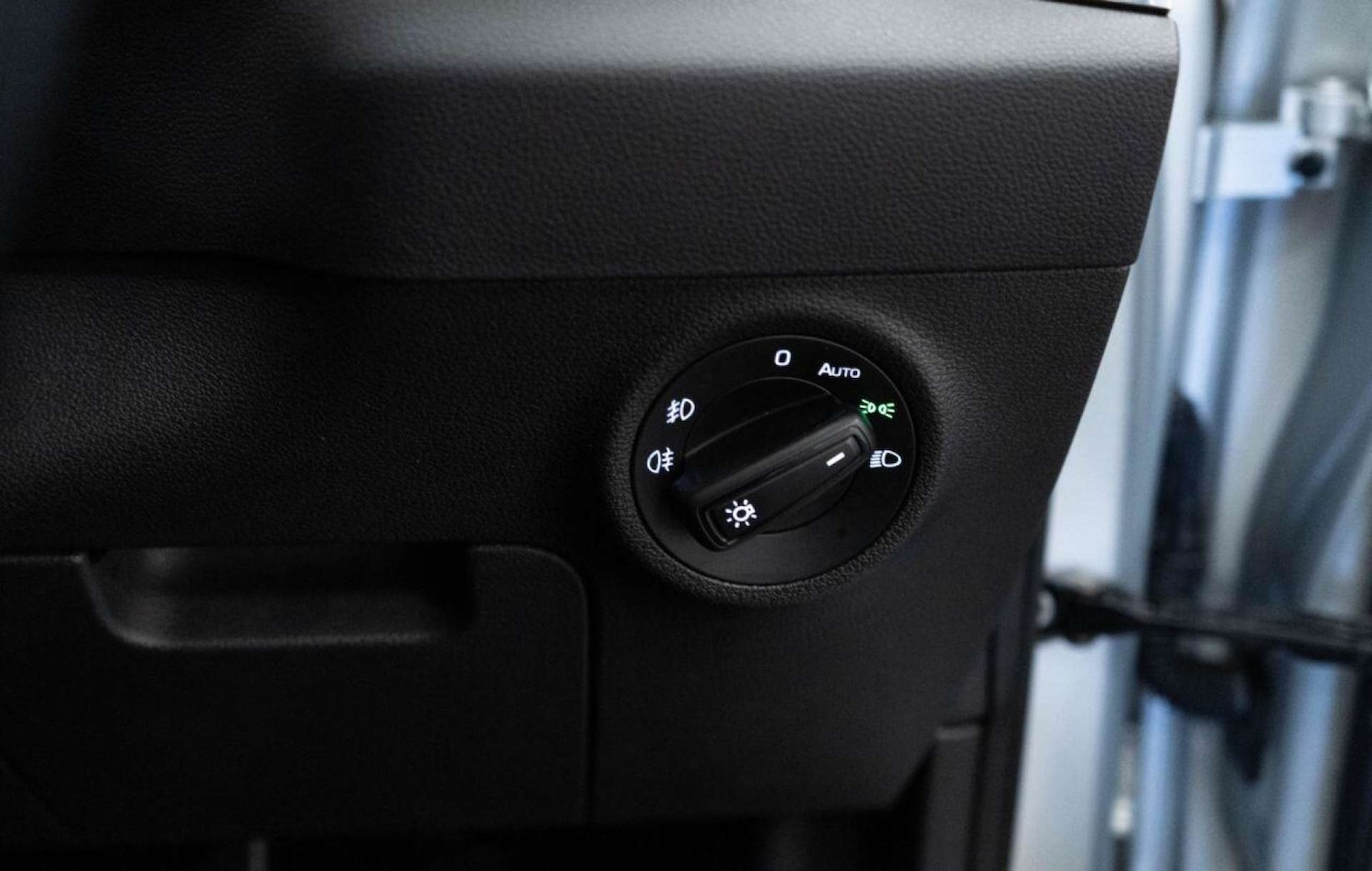 Used Skoda Karoq 2021 for sale - 77930868: Photo 23