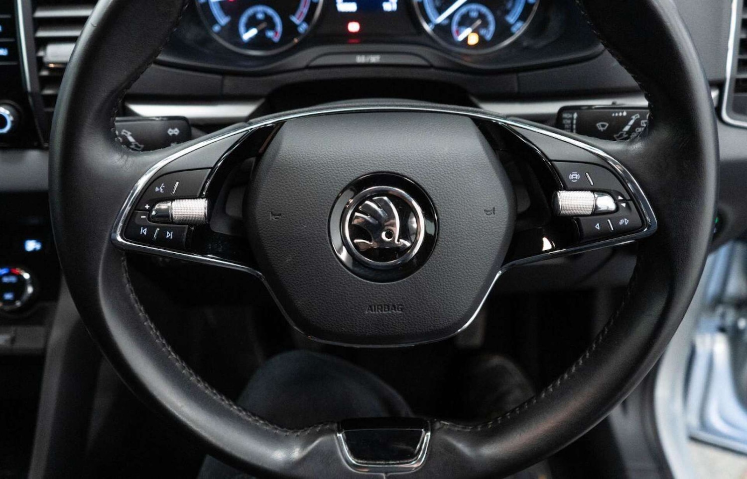 Used Skoda Karoq 2021 for sale - 77930868: Photo 24