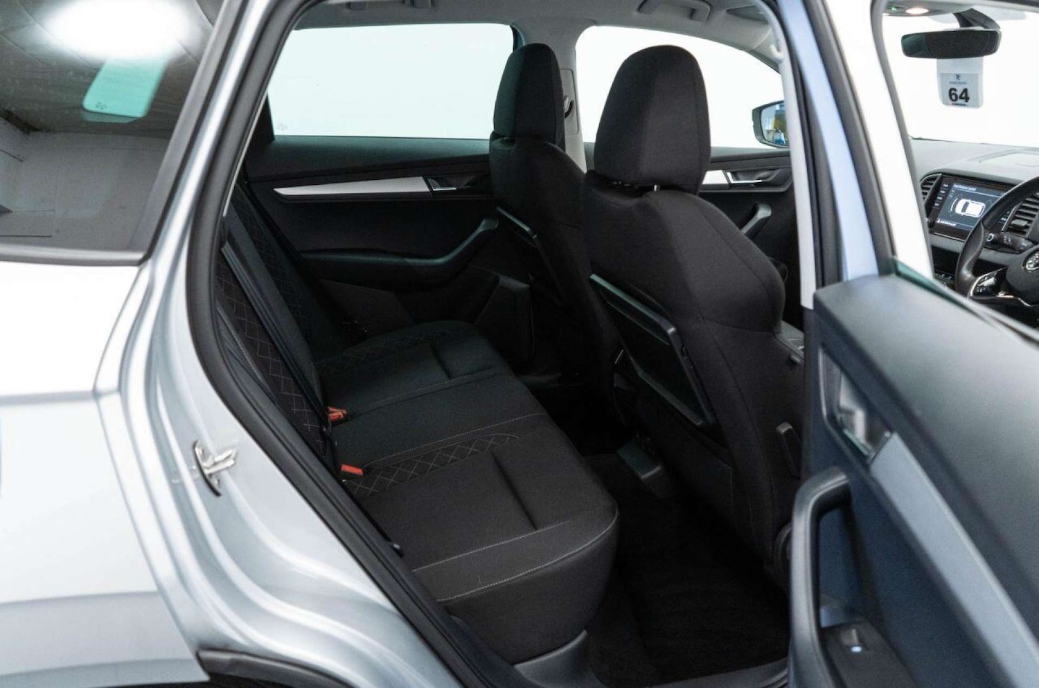 Used Skoda Karoq 2021 for sale - 77930868: Photo 32