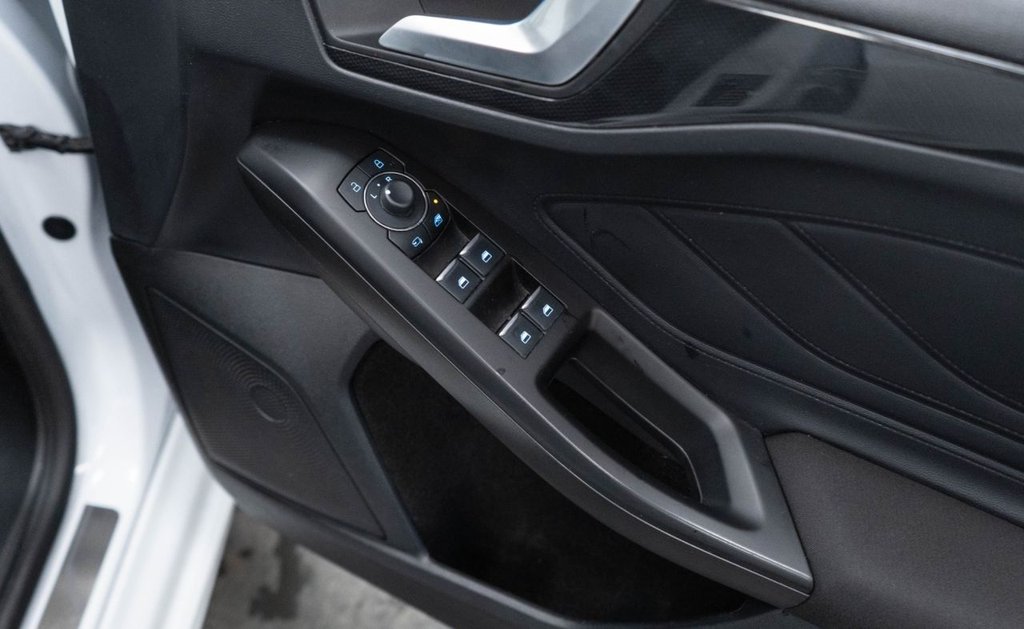 Used Ford Focus 2023 for sale - 76841003: Photo 21